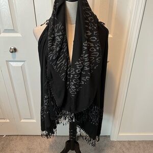 Papillon size M vest with fringe